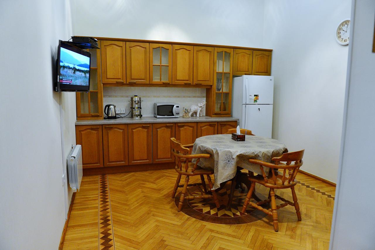 Baku Home Hostel Ngoại thất bức ảnh