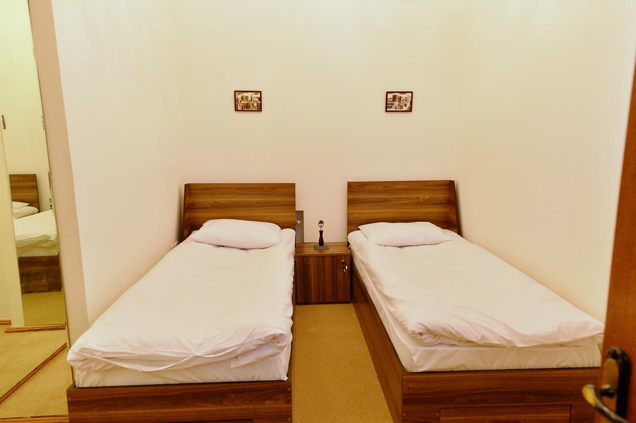 Baku Home Hostel Ngoại thất bức ảnh